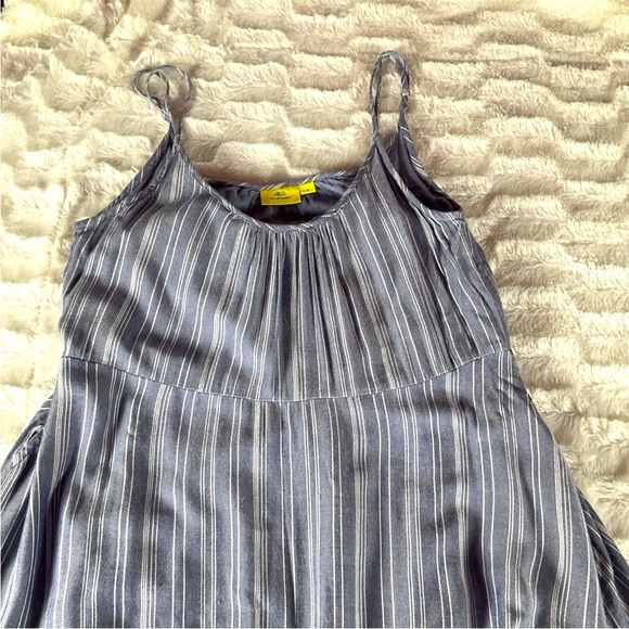 ROLLER RABBIT Dakota Women’s Size S Blue And White Striped Chambray Dress - Picture 9 of 12